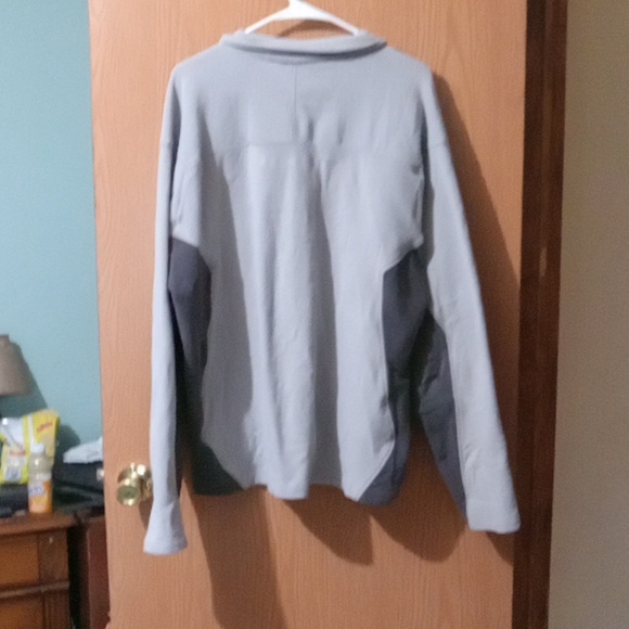 Shirt - Picture 2 of 6